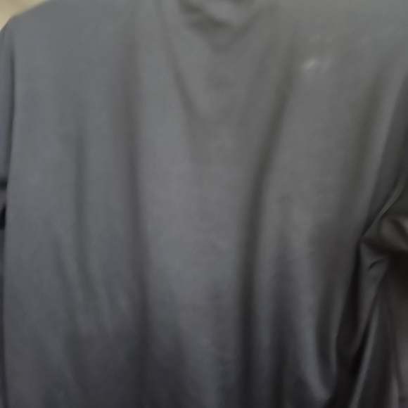 Under Armour Men's Charcoal Long Sleeve Tee - Picture 4 of 5